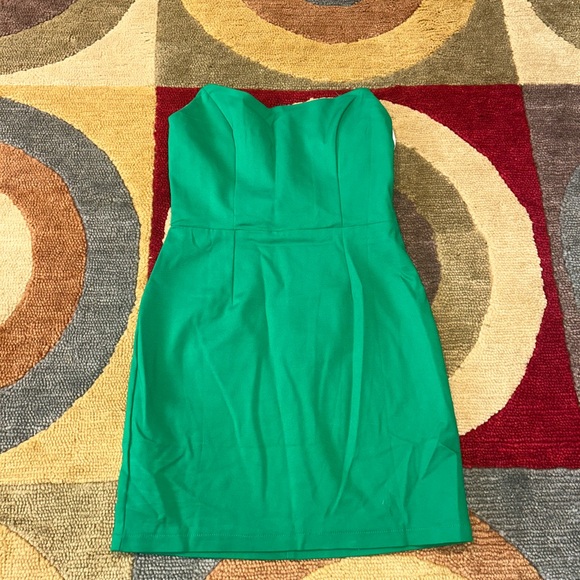 Princess Polly Kelly Green Strapless Tight Fitting Mini Dress Zipper US Size 4 - Picture 1 of 4